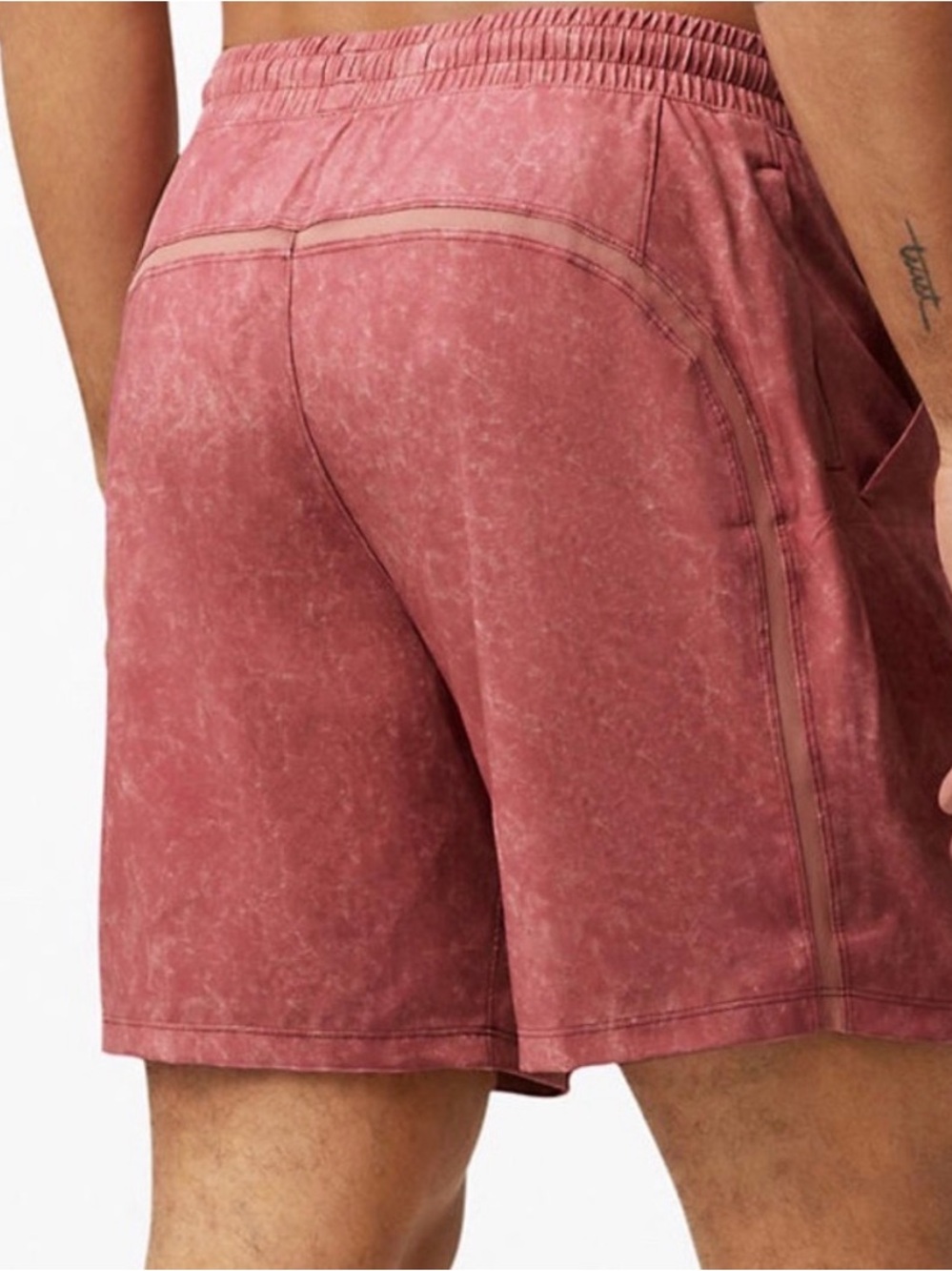 Lululemon /// Men’s Pace Breaker Shorts - Dusty Cherry - Size L